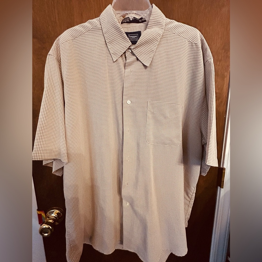 Haggar Beige Micro-Check Short Sleeve Button-Down Shirt